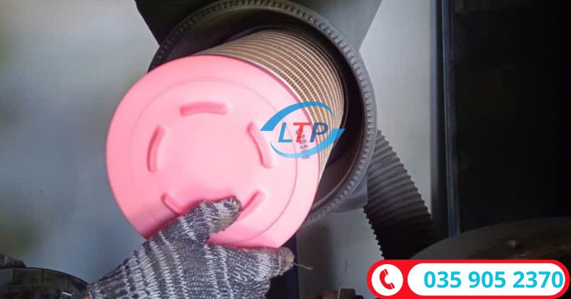 Thay lọc gió định kì - Lộc Thiên Phát