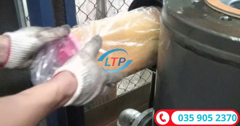 Thay lọc khí máy nén khí - Lộc Thiên Phát