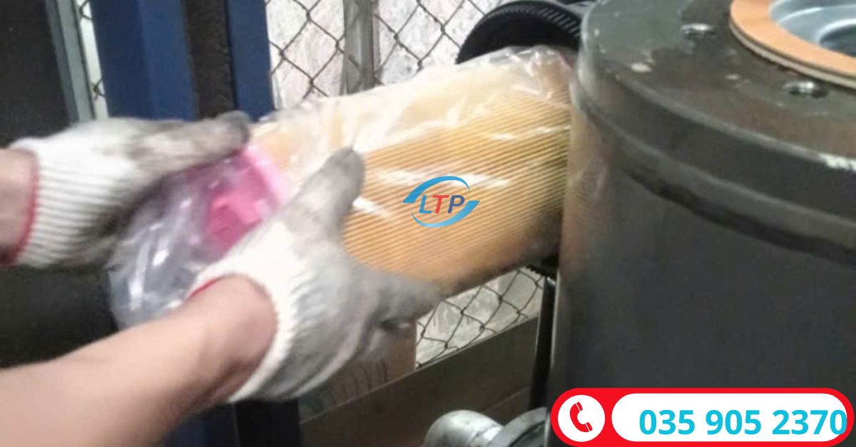 Bảo Dưỡng Máy Nén Khí Trục Vít Cho Nhà Máy Dệt May: Giải Pháp Đảm Bảo Sản Xuất Liên Tục Và Tiết Kiệm Chi Phí