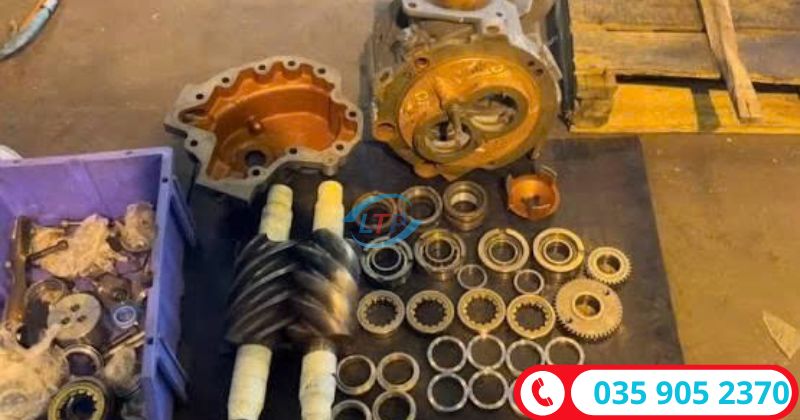 đại tu đầu nén máy nén khí trục vít