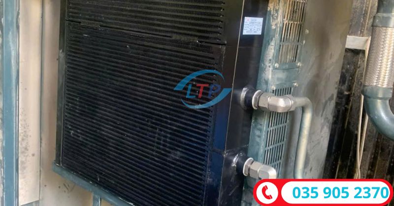 két giải nhiệt máy nén khí bẩn