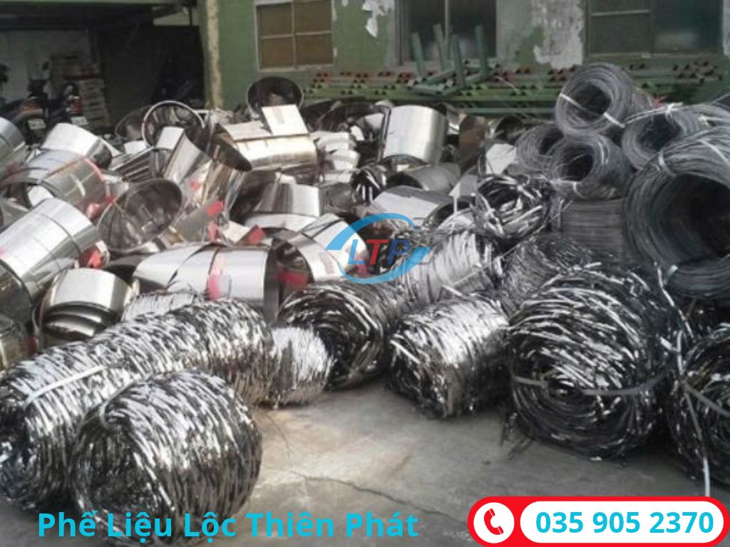 Cách Phân Loại Inox Phế Liệu Trong Nhà Máy Để Tối Ưu Giá Trị Thu Hồi
