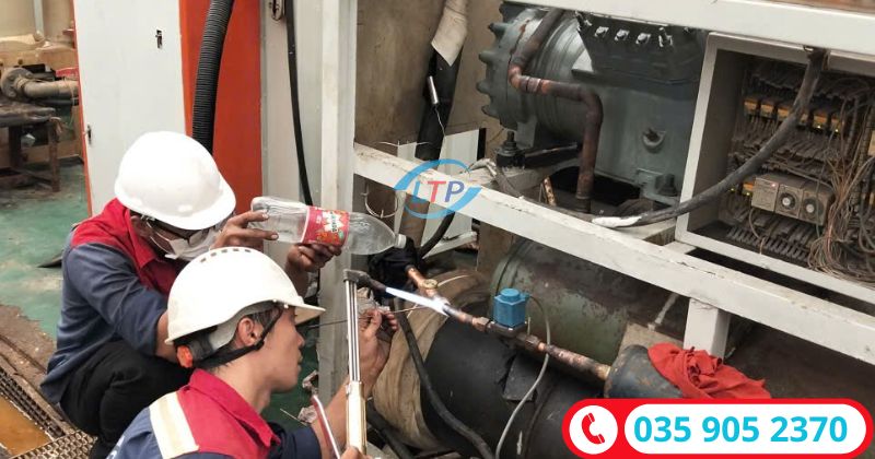 sửa chữa chiller bị xì gas - Lộc Thiên Phát