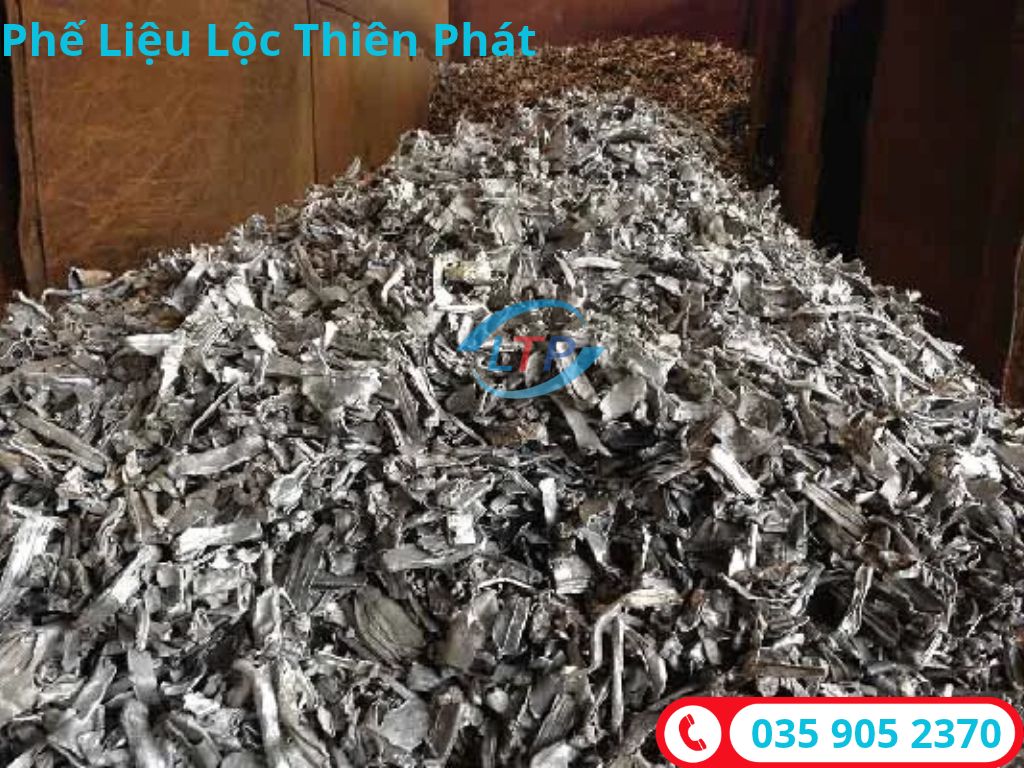 Thanh Lý Inox Phế Liệu Số Lượng Lớn – Doanh Nghiệp Cần Chuẩn Bị Gì?