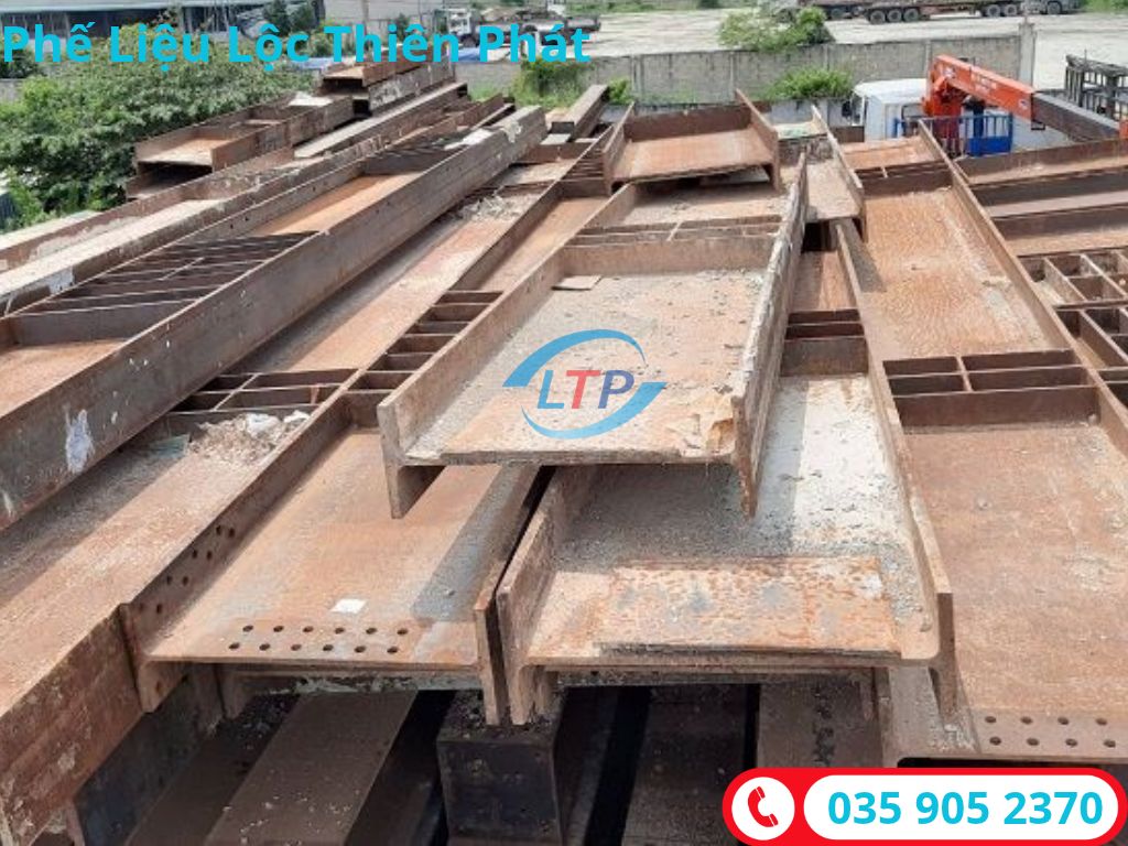 Thu Mua Sắt Thép Phế Liệu Từ Nhà Máy, Xưởng Cơ Khí – Thu Gom Tận Nơi