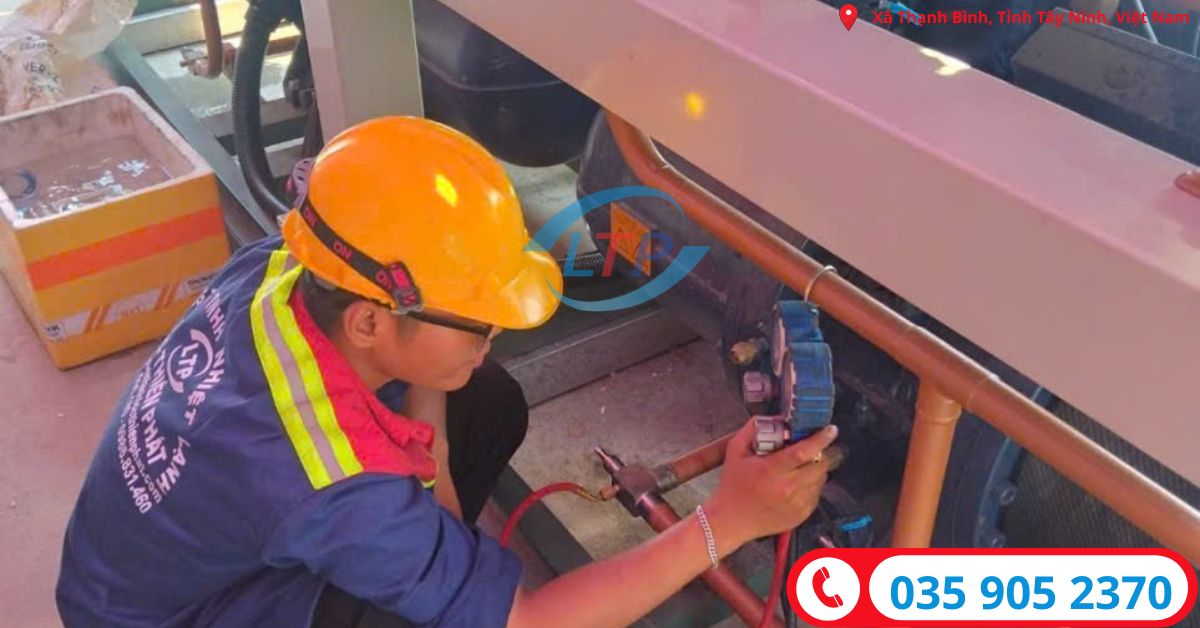 Xử Lý Xì Gas Chiller 70HP Tại Công Ty TNHH QL FARMS (Tây Ninh)