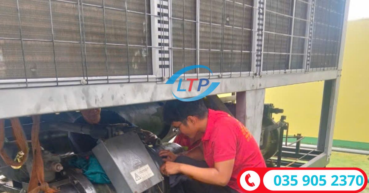 Dự Án Đại Tu Máy Nén Lạnh Trục Vít Fusheng Chiller 70HP Tại AMPACS INTERNATIONAL