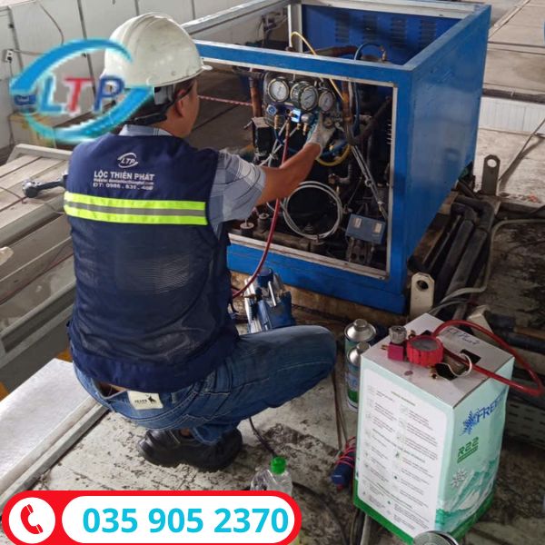 Xử lý xì gas máy lạnh công nghiệp-Lộc Thiên Phát