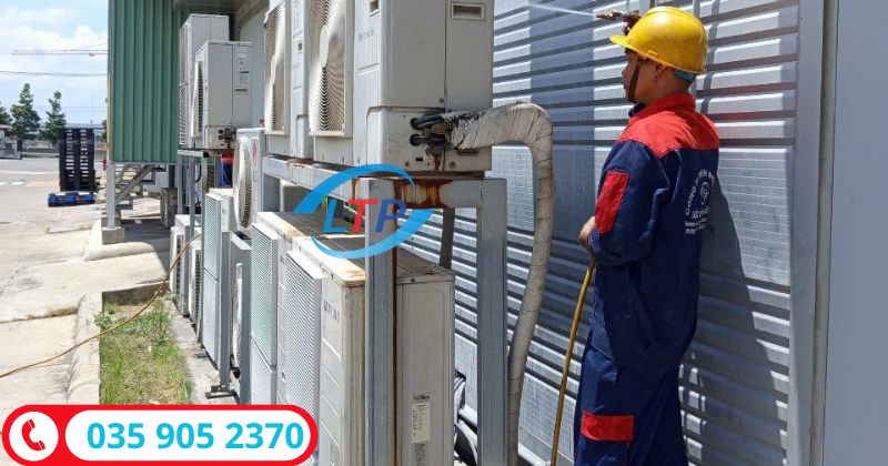 vệ sinh dàn nóng-lộc thiên phát