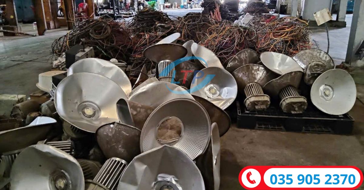 Thu Mua Phế Liệu Thanh Lý Công Ty Ở KCN Amata – Giá Cao, Xử Lý Trọn Gói Nhà Xưởng