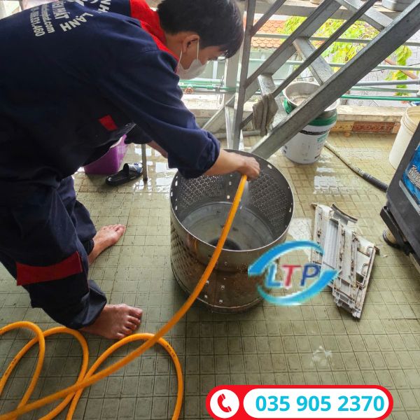 vệ sinh máy giặt cửa trên tại nhà-lộc thiên phát