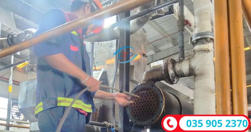 chuyên bảo dưỡng tẩy cấu cặn chiller - Lộc Thiên Phát