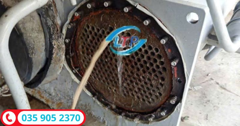 vệ sinh chiller tại kcn Long Thành Đồng Nai