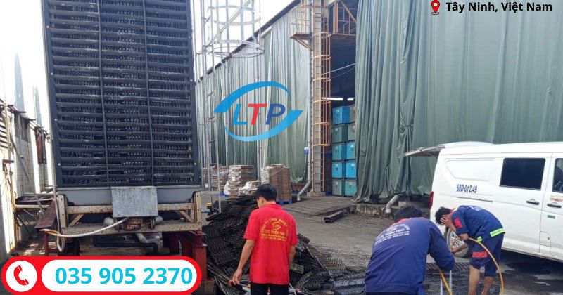 Vệ sinh Chiller-lộc thiên phát