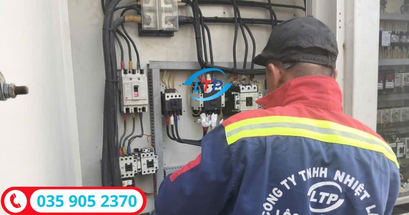 kiểm tra máy lạnh công nghiệp tại Bình Dương