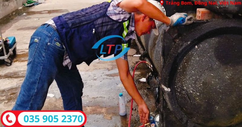 Kiểm tra gas chiller-Lộc Thiên Phát